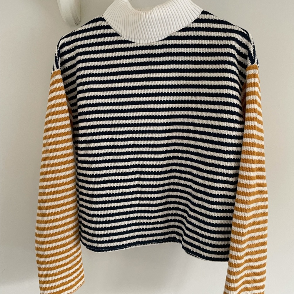 NWT Zara sweater